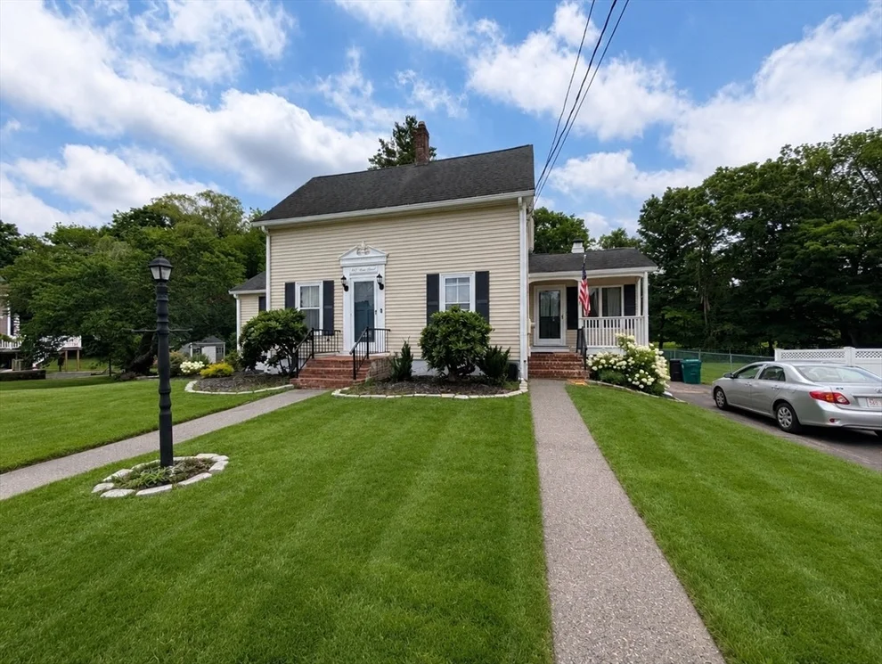 Unit for sale at 422 Main Street, Groveland, MA 01834