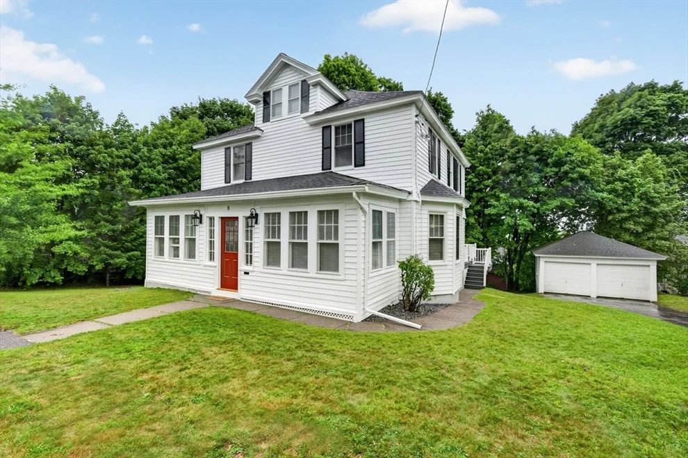 Unit for sale at 8 Darling St, Worcester, MA 01605