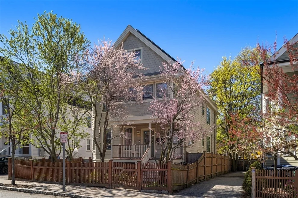 Unit for sale at 320 Concord Ave, Cambridge, MA 02138