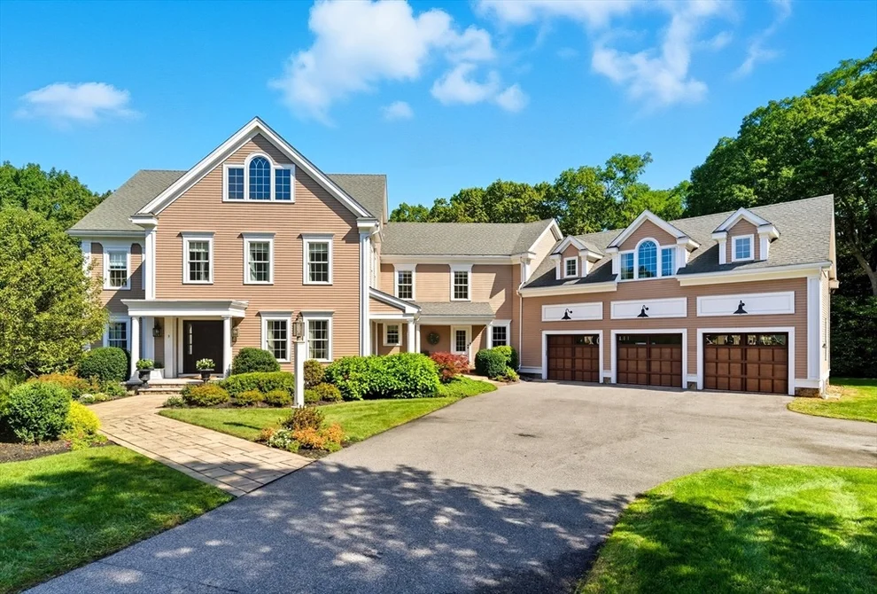Unit for sale at 3 Woolsack Drive, Westford, MA 01886
