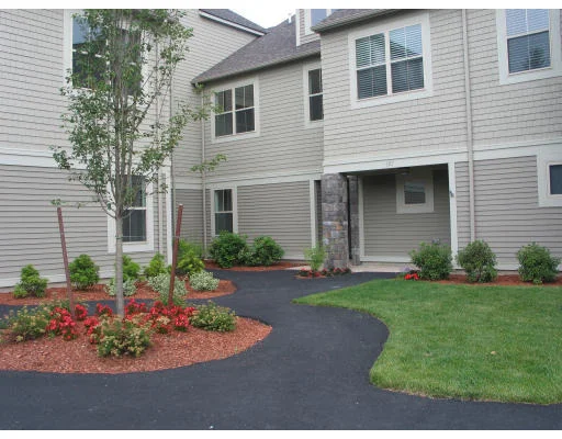 Unit for sale at 604 Alder Way, North Andover, MA 01845