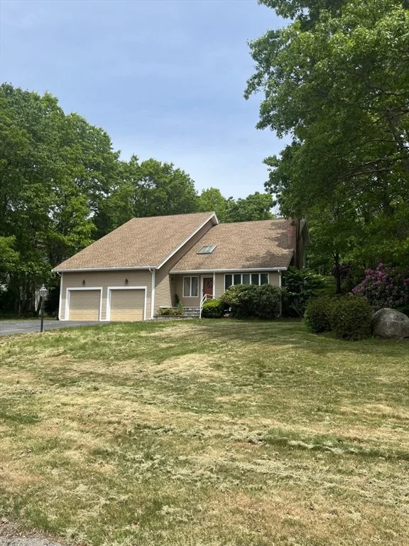 Unit for sale at 283 Palisades Circle, Stoughton, MA 02072