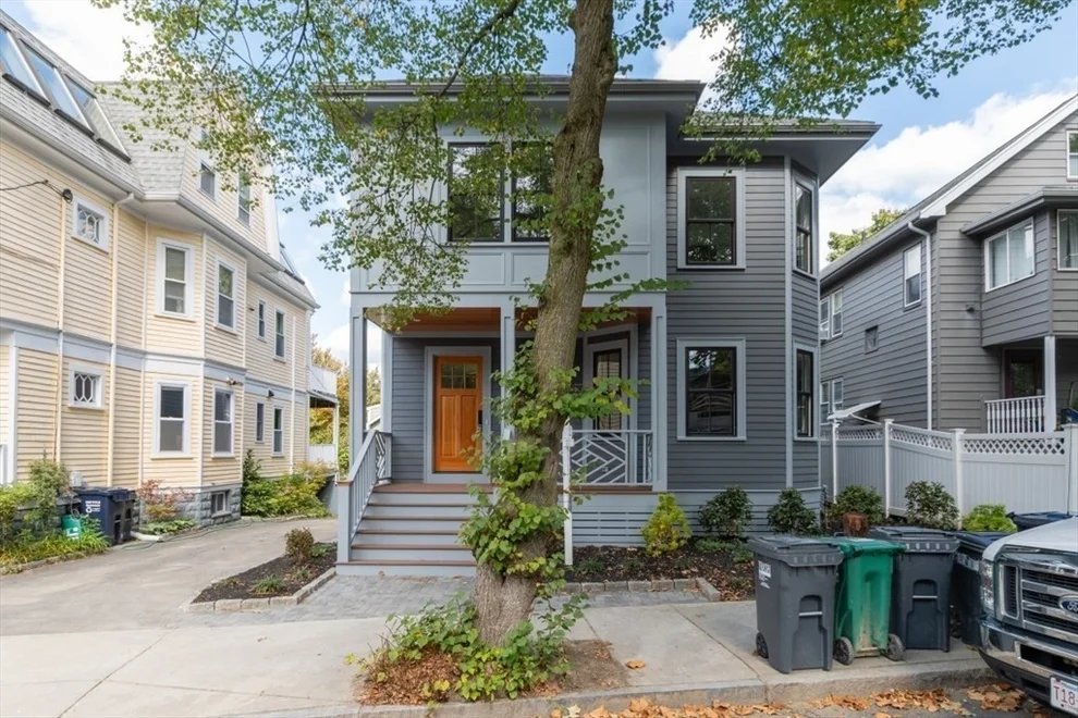 Unit for sale at 213 Fayerweather St, Cambridge, MA 02138