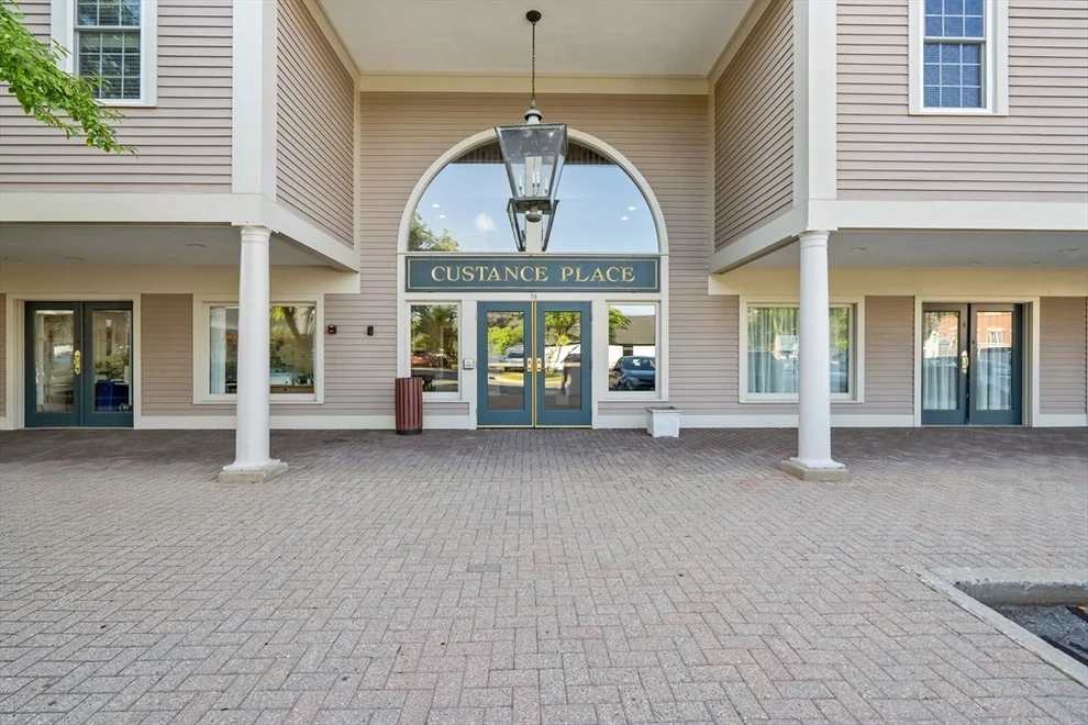 Unit for sale at 76 Bedford St, Lexington, MA 02420