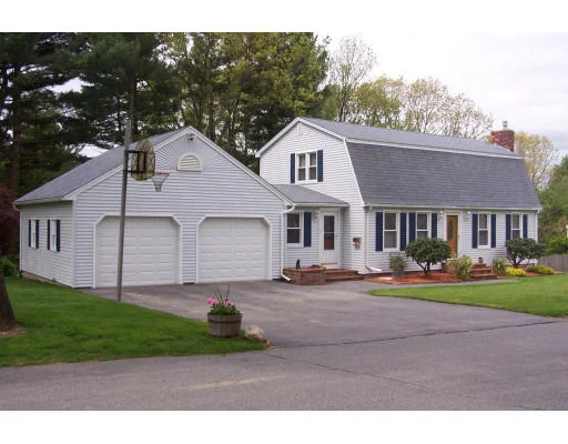 Unit for sale at 10 Constance Ave, Methuen, MA 01844