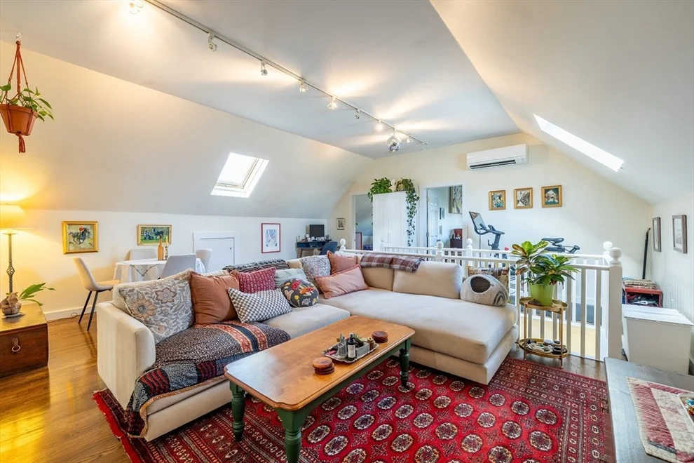 Unit for sale at 137 North St, Salem, MA 01970