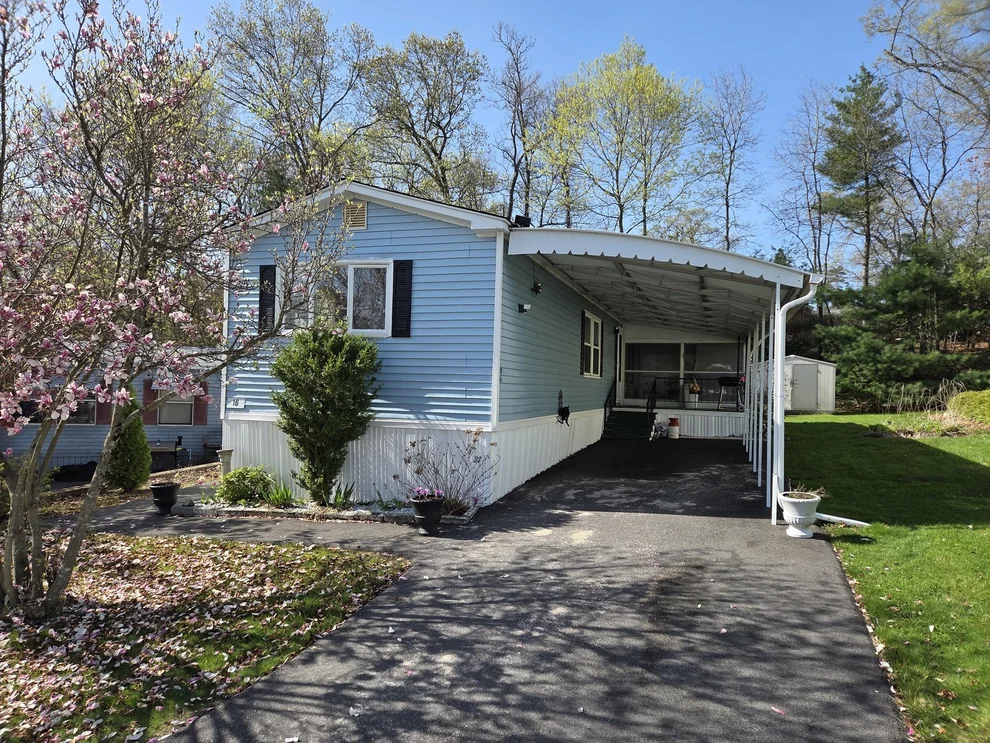 Unit for sale at 16 Holly Hill Lane, Marlborough, MA 01752