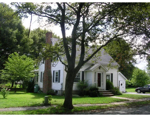 Unit for sale at 4 Puritan Rd, Danvers, MA 01923