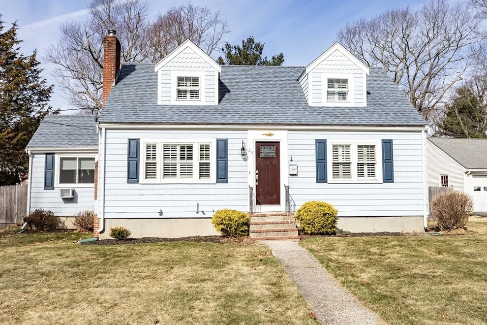 Unit for sale at 24 Crestwood Circle, Norwood, MA 02062