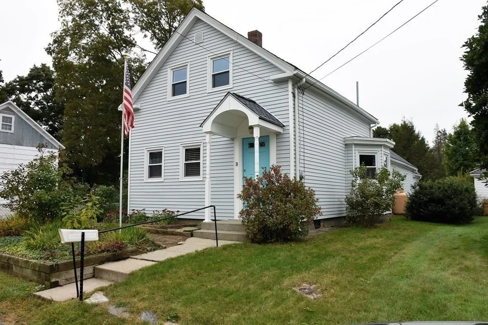 Unit for sale at 3 Elm Street, Oxford, MA 01540