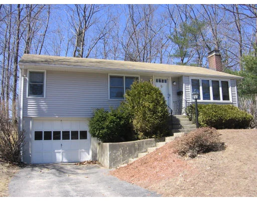 Unit for sale at 121 Laurel Hill Lane, Holden, MA 01520