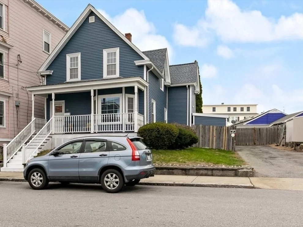 Unit for sale at 95 Brookfield St, Lawrence, MA 01843