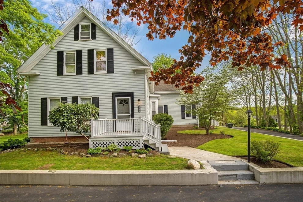Unit for sale at 895 High St, Bridgewater, MA 02324