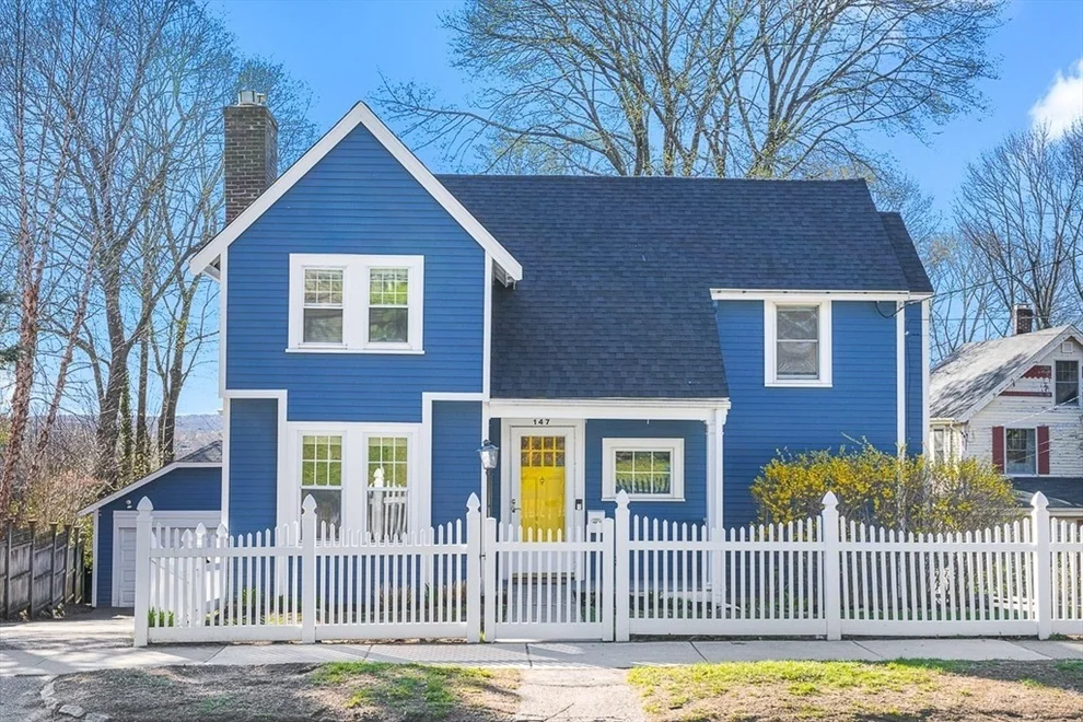 Unit for sale at 147 Highland Ave, Winchester, MA 01890
