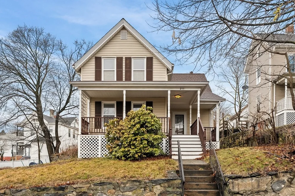 Unit for sale at 211 Lincoln St, Marlborough, MA 01752
