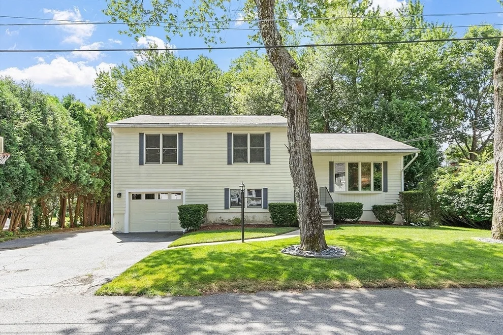 Unit for sale at 39 Rustic Dr, Leominster, MA 01453