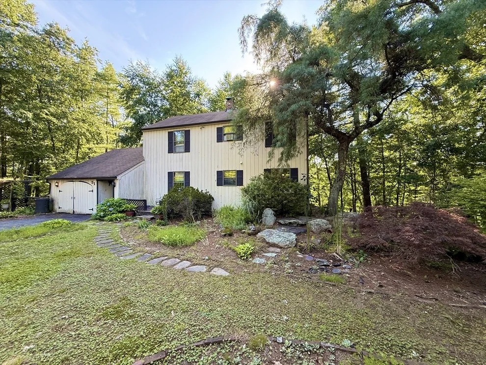 Unit for sale at 51 Ridge Way, Sturbridge, MA 01566