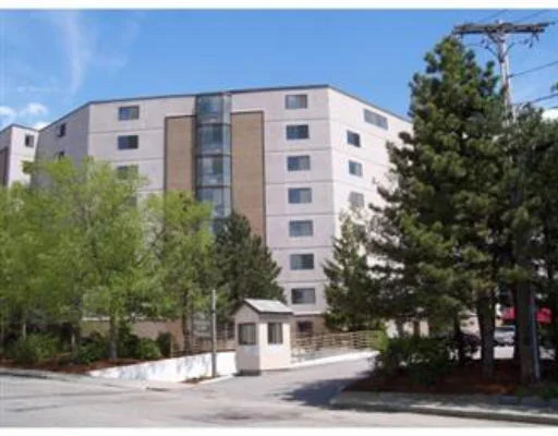 Unit for sale at 125 Coolidge Ave, Watertown, MA 02472
