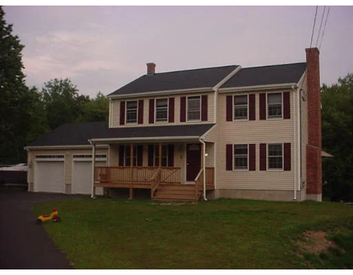 Unit for sale at 15 Twins Circle, Attleboro, MA 02703