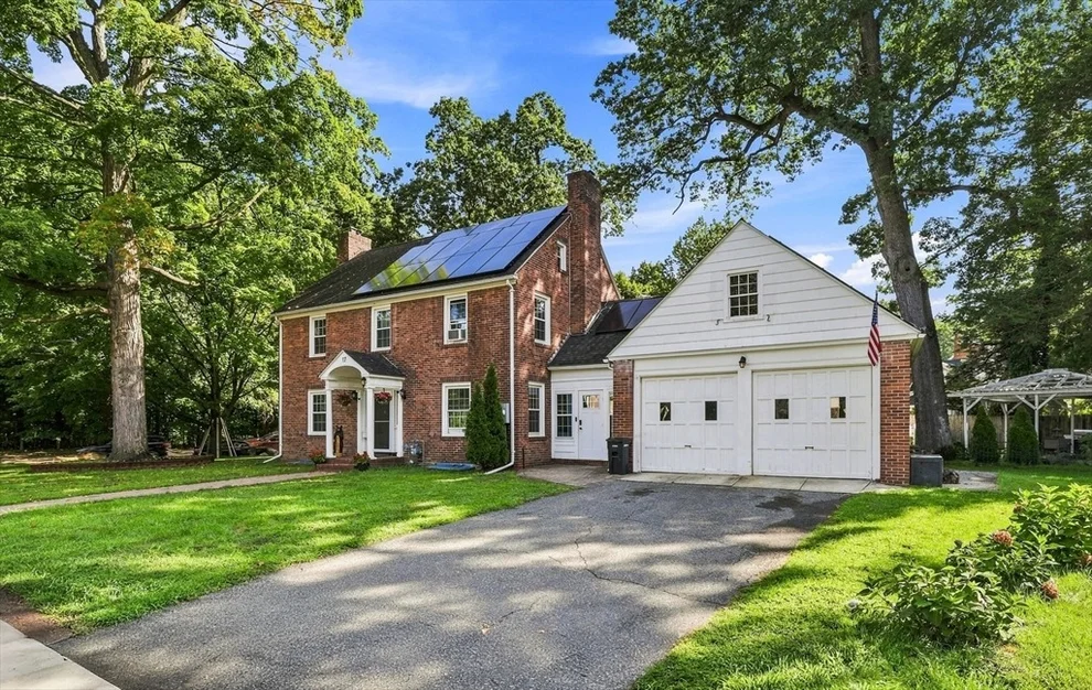 Unit for sale at 17 Longmeadow St, Longmeadow, MA 01106