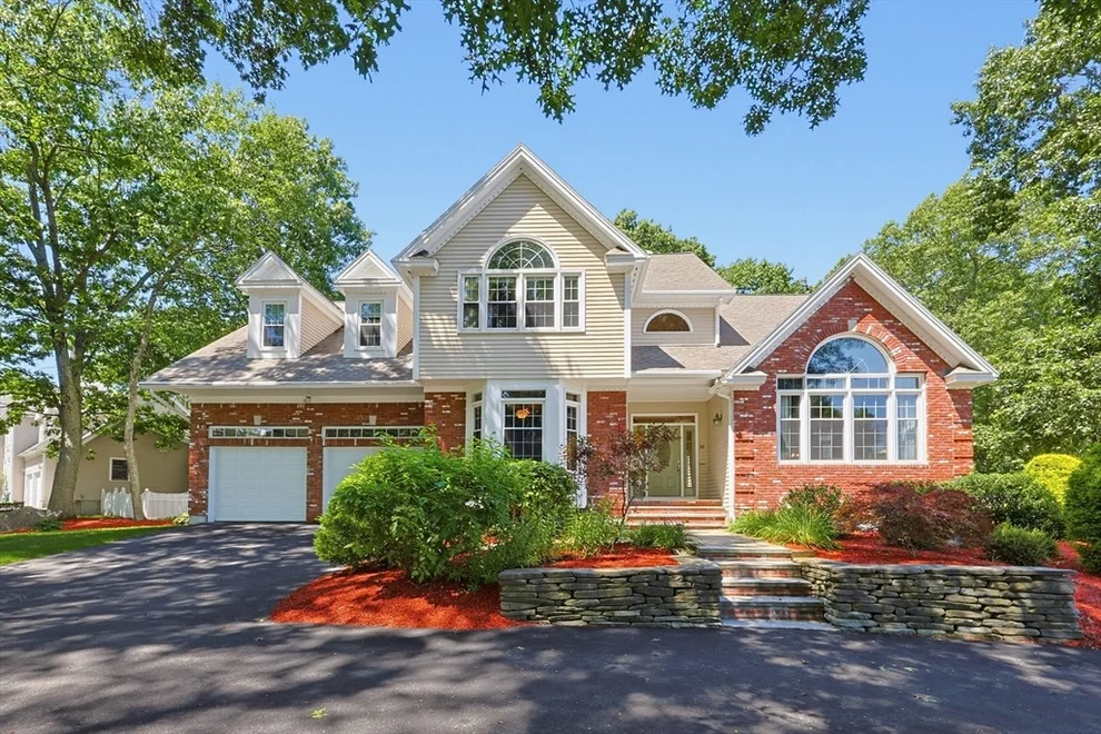 Unit for sale at 30 Rossi Ln, Ashland, MA 01721