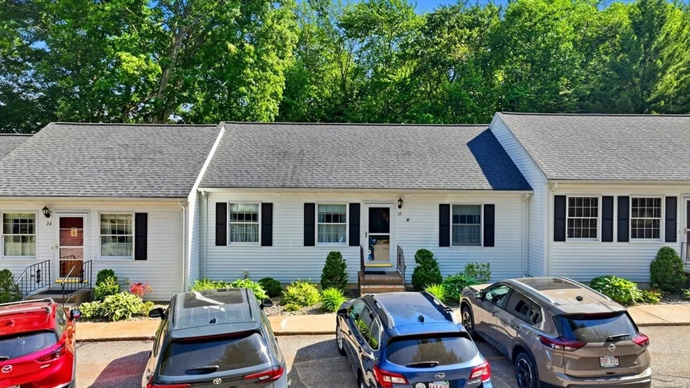 Unit for sale at 33 Rosewood, Southwick, MA 01077