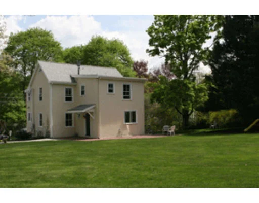 Unit for sale at 51 North St, Newton, MA 02459