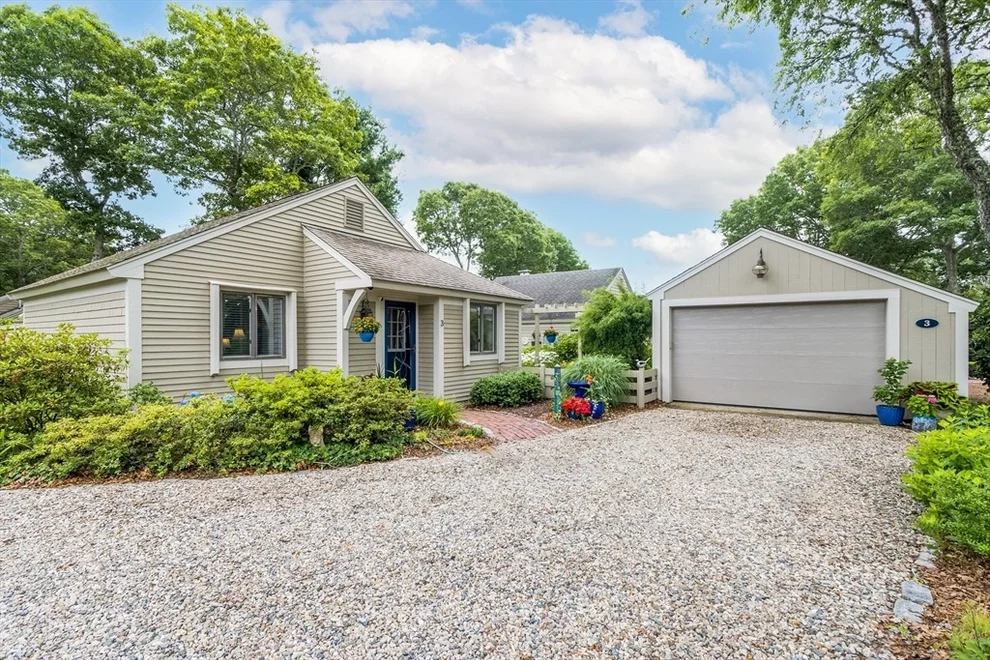 Unit for sale at 3 Niblick Lane, Mashpee, MA 02649
