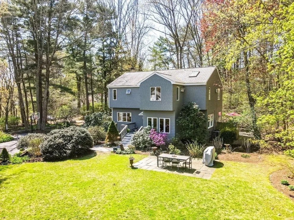 Unit for sale at 15 Wildwood Rd, Stoughton, MA 02072