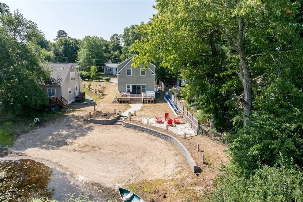 Unit for sale at 6 Marion St, Plymouth, MA 02360