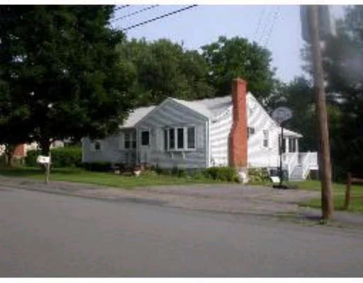 Unit for sale at 5 Duren Avenue, Woburn, MA 01801