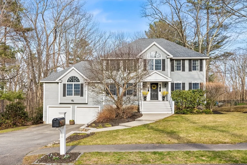 Unit for sale at 3 Belmont Lane, North Reading, MA 01864