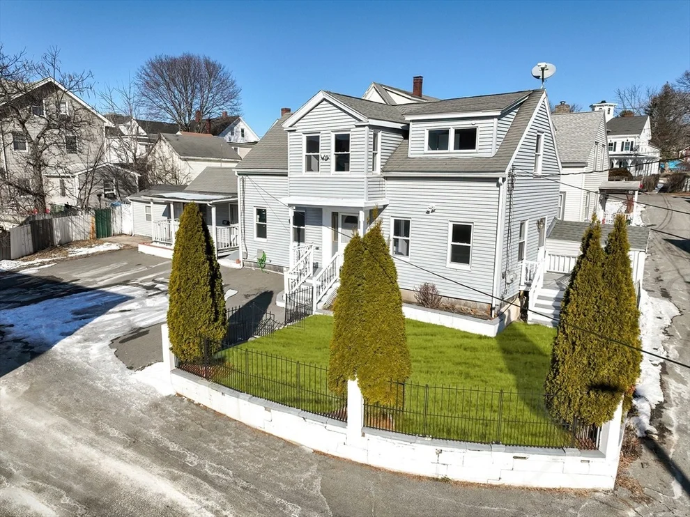 Unit for sale at 9 Munroe Ct, Peabody, MA 01960