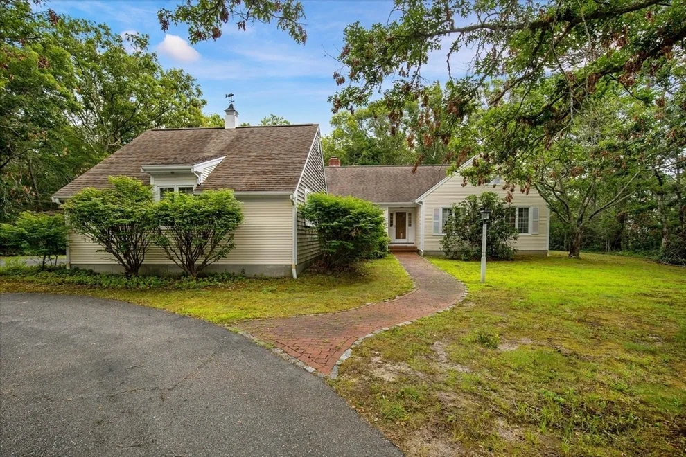 Unit for sale at 4 Woodspring Farm Ln, Sandwich, MA 02563