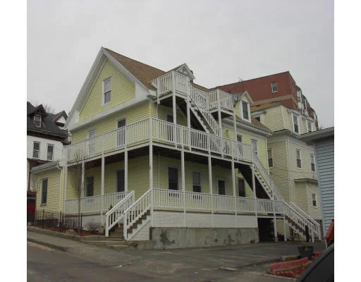 Unit for sale at 29 Chestnut St, Gloucester, MA 01930