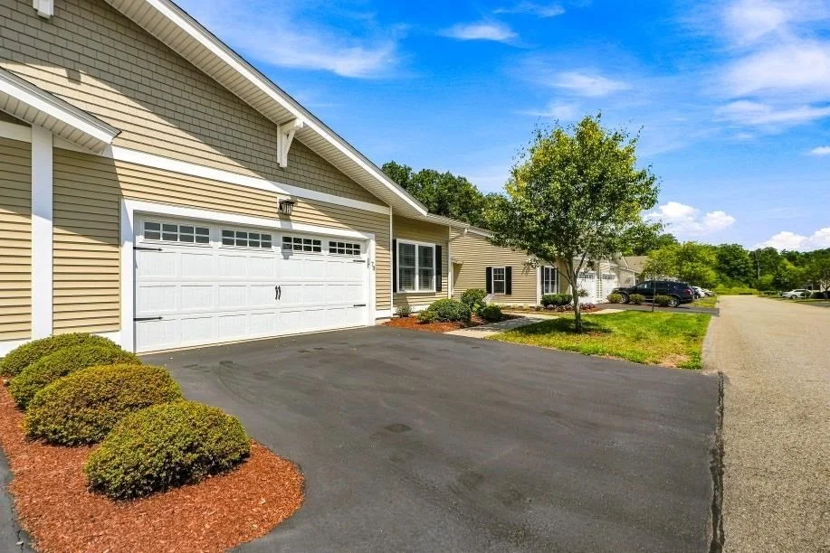 Unit for sale at 73 Rogerson Xing, Uxbridge, MA 01569