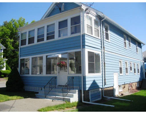 Unit for sale at 12 Larchmont Rd, Salem, MA 01970