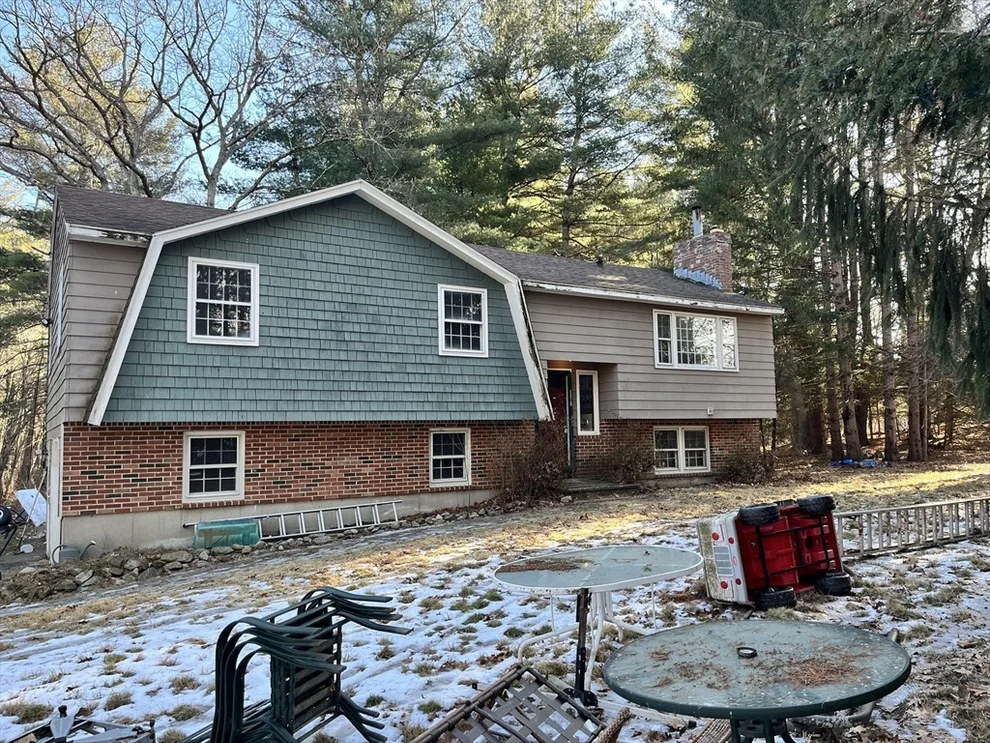 Unit for sale at 277 Loon Hill Rd, Dracut, MA 01826