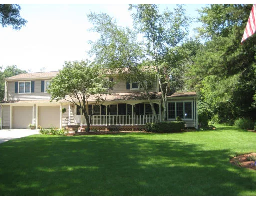 Unit for sale at 231 Oakridge Ave, North Attleboro, MA 02760