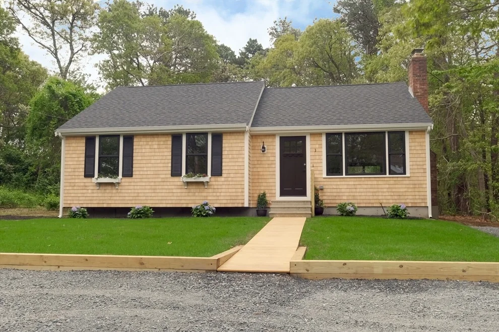 Unit for sale at 3 Gilbert Ln, Harwich, MA 02646