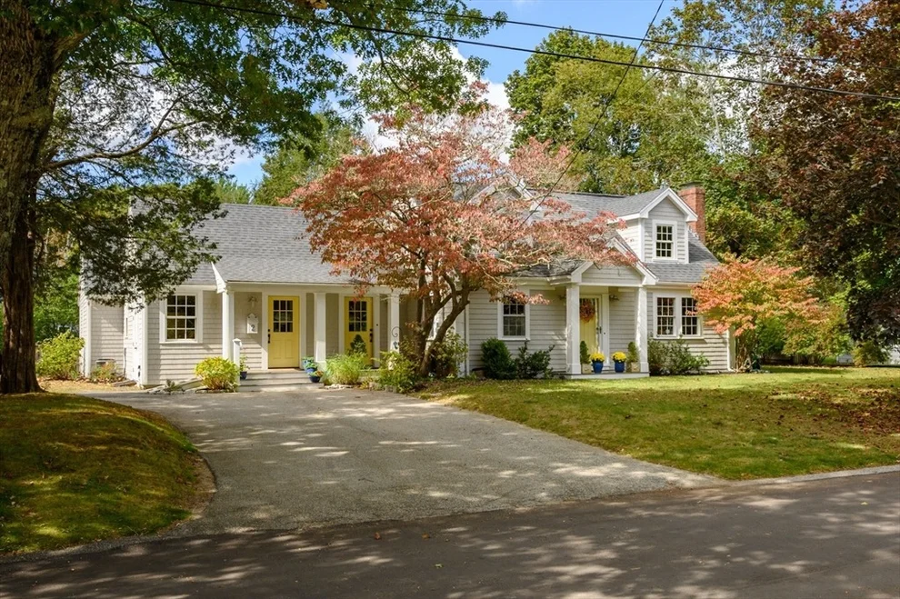 Unit for sale at 2 Hoover Road, Hingham, MA 02043