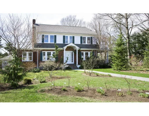 Unit for sale at 1724 Beacon Street, Newton, MA 02468