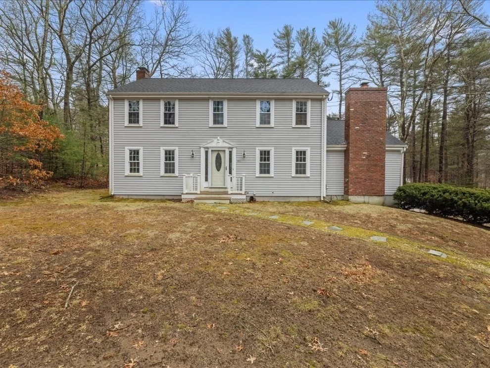Unit for sale at 621 Lincoln St, Duxbury, MA 02332