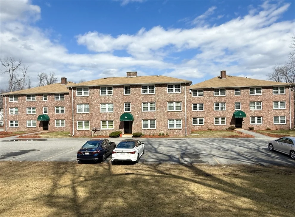 Unit for sale at 180 Tyngsboro Rd, Chelmsford, MA 01863