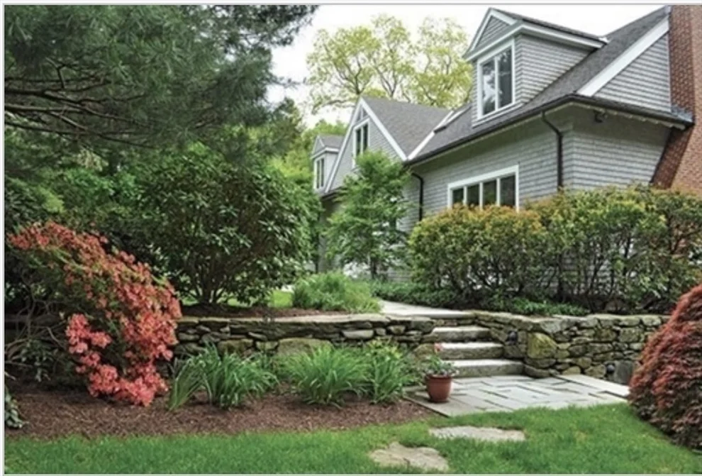 Unit for sale at 27 Walnut Pl, Brookline, MA 02445