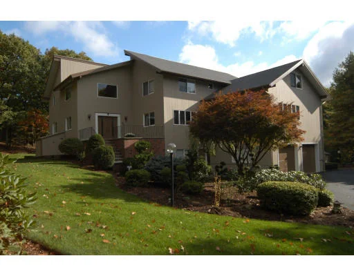 Unit for sale at 101 Kings Grant Road, Weston, MA 02493