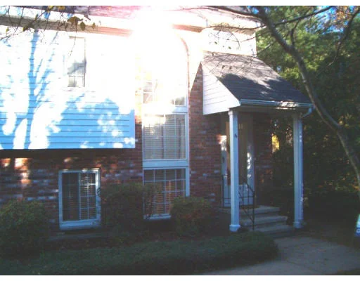 Unit for sale at 117 Tall Oaks Dr, Weymouth, MA 02190