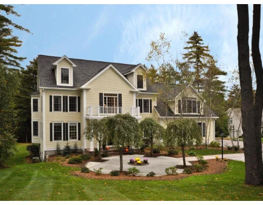 Unit for sale at 16 Schaffner Ln, Dover, MA 02030
