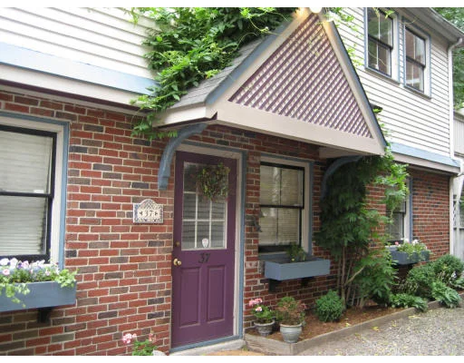 Unit for sale at 37 Bigelow Street, Cambridge, MA 02139