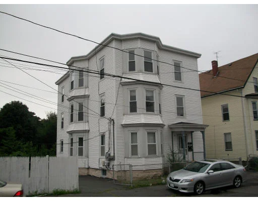 Unit for sale at 8 Neptune Street Ct, Lynn, MA 01901